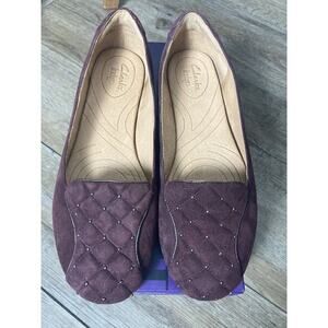Clarks indigo Womens Size 9.5 burgundy Suede slip-on Valley Isle Studded Shoe